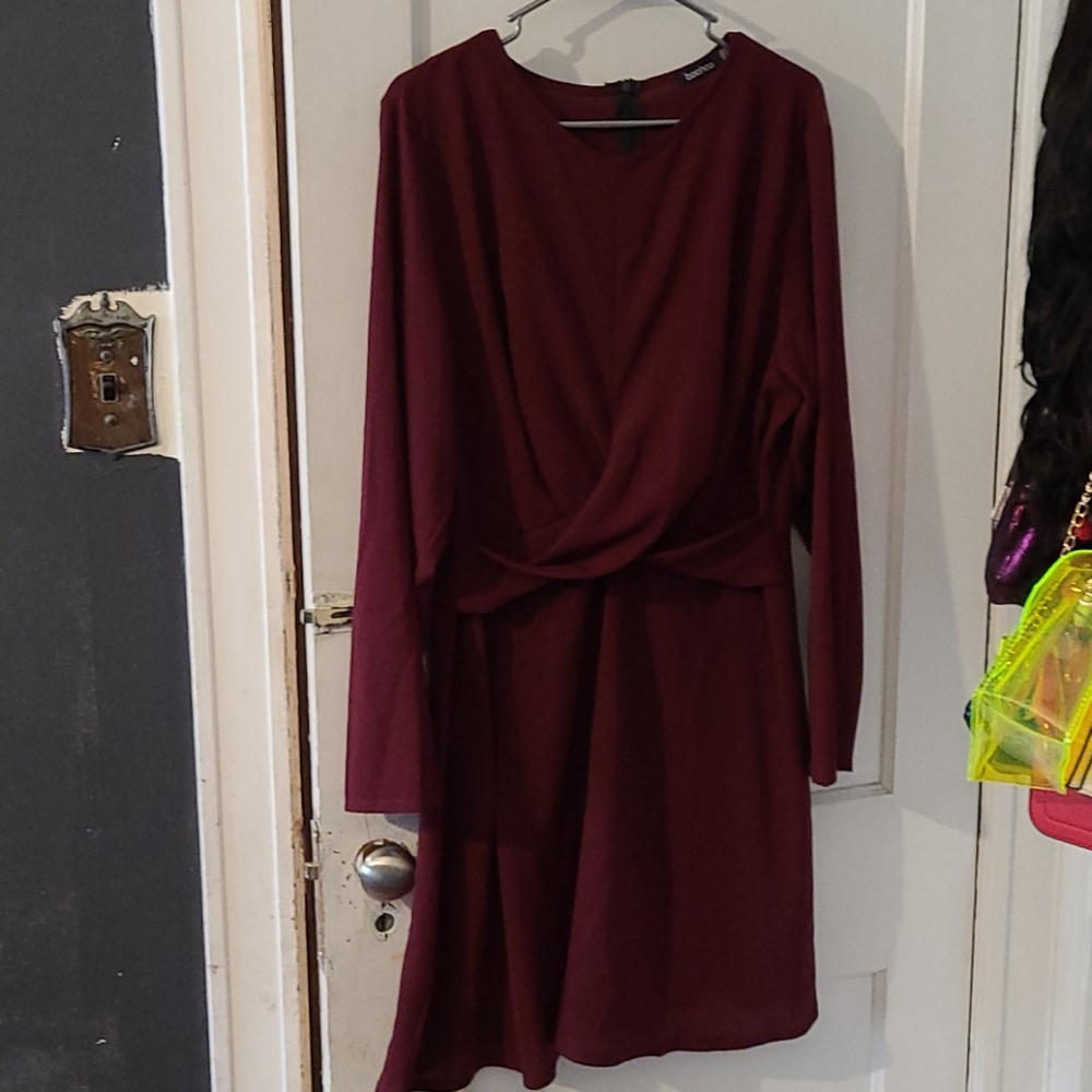 Burdengy Boohoo Dress